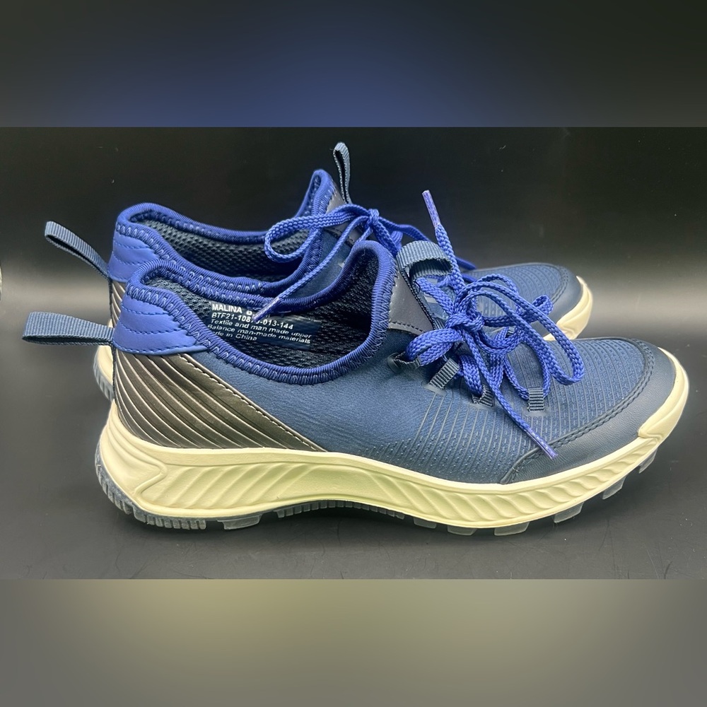 Bare Traps- Melina, Blue Athletic‎ Shoes-Women’s Size-6-1/2